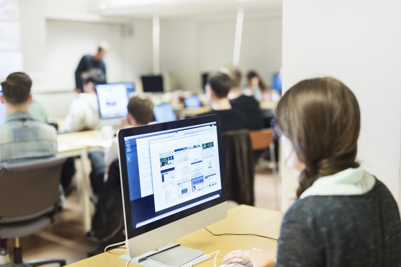 Praxisnahe IT-Schulung und technische Beratung